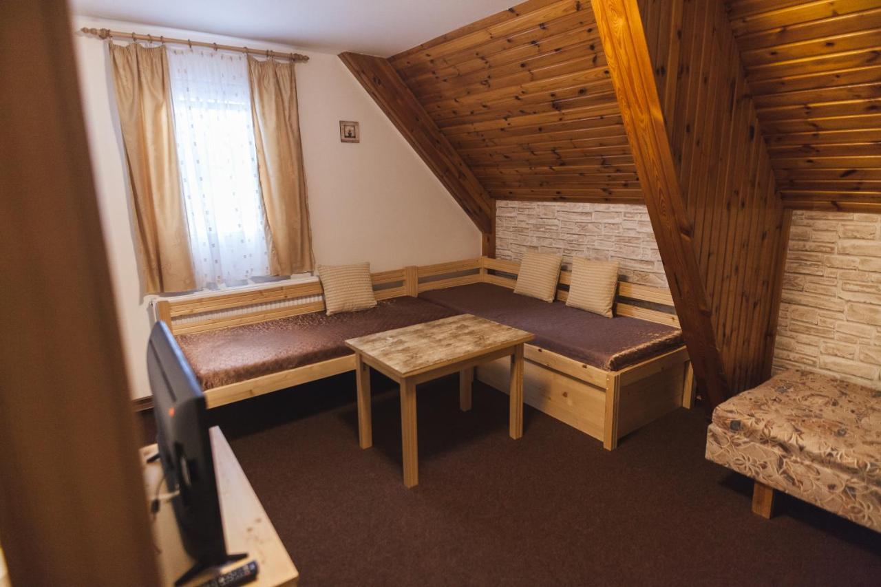 Penzion Alpsky Dum Hotel Zelezna Ruda Room photo